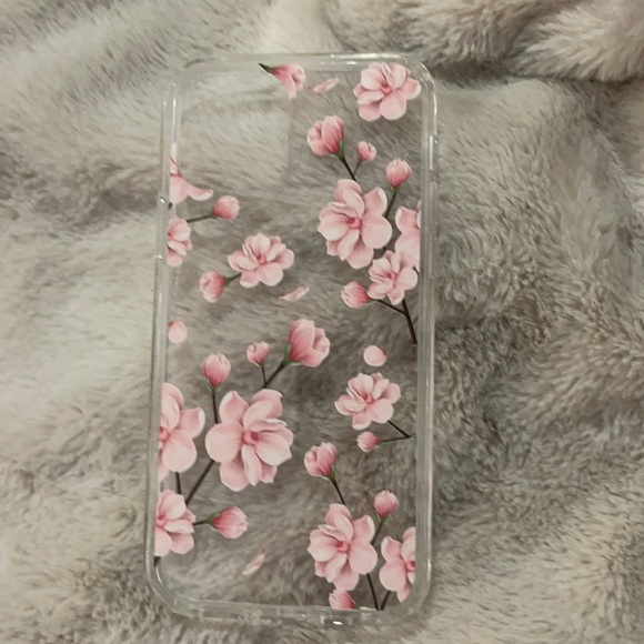 New pink flower iPhone 12 case - Picture 1 of 4